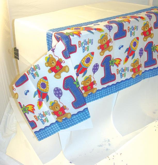 1st Boy Hugs & Stiches Tablecover